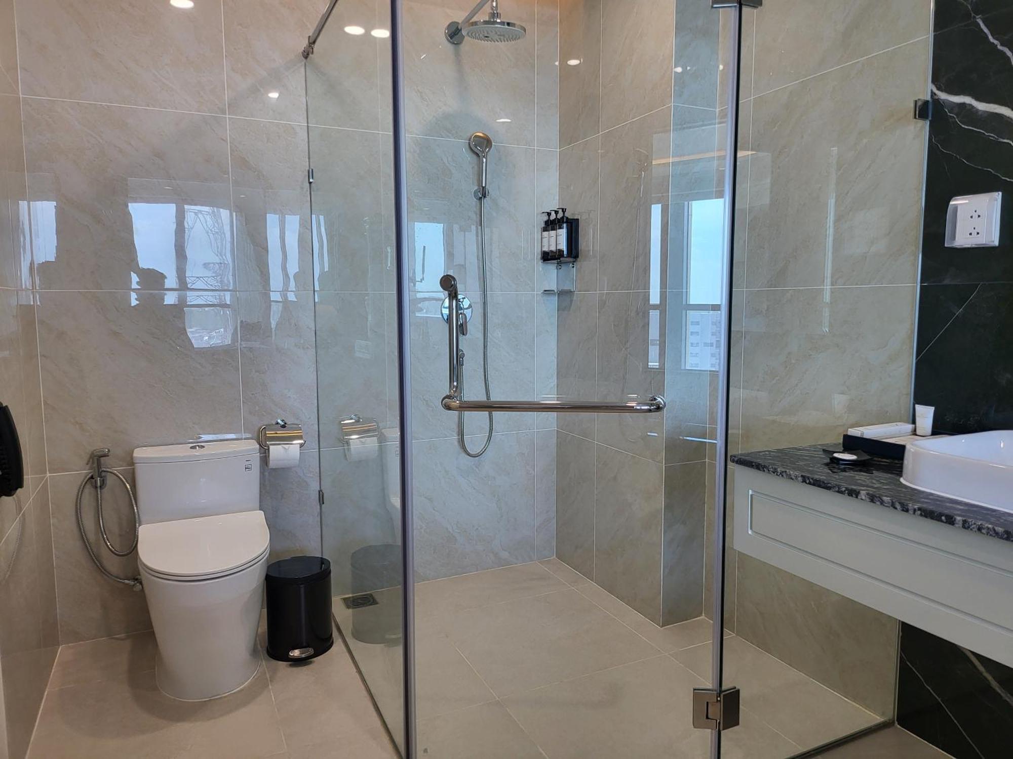 Cosmo Stars Hotel Bac Lieu Dış mekan fotoğraf